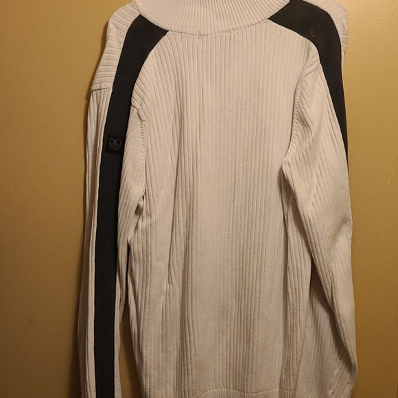 CalvinKlein - Picture 2 of 2